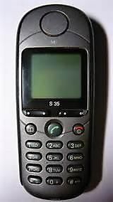 Siemens mobile telefoon type S35 met hoesje