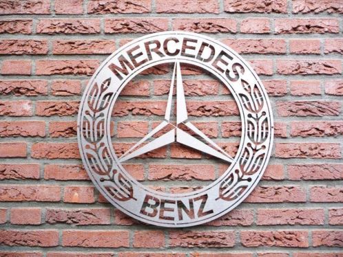 Sint of Kerst kado Mercedes RVS logo