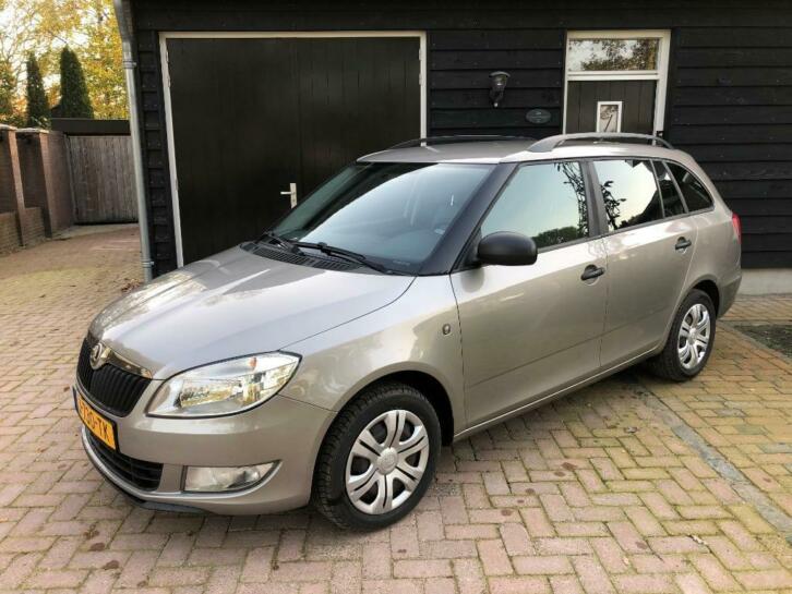 Skoda Fabia 1.2 Combi AIRCOTREKHAAKPARKEERSENSOREN