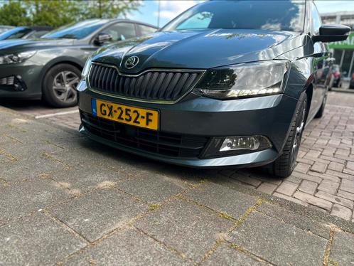 Skoda Fabia 1.2 TSI Edition CARPLAY 2015 Grijs