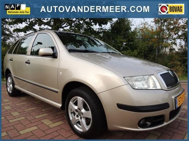 Skoda Fabia 1.4-16V Elegance Combi (bj 2006)