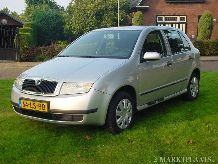 Skoda Fabia 1.4 55kw automaat aangepast op gehandicapte