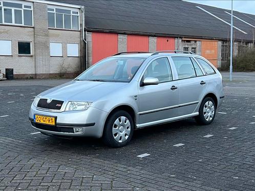 Skoda Fabia 1.4 Combi 50KW 2001 Grijs