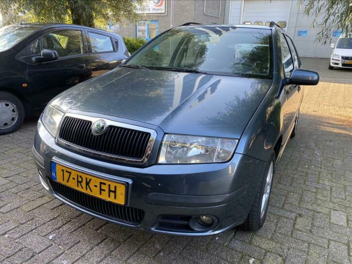 Skoda Fabia 1.4 Combi 55KW 2005 Elegance grijs