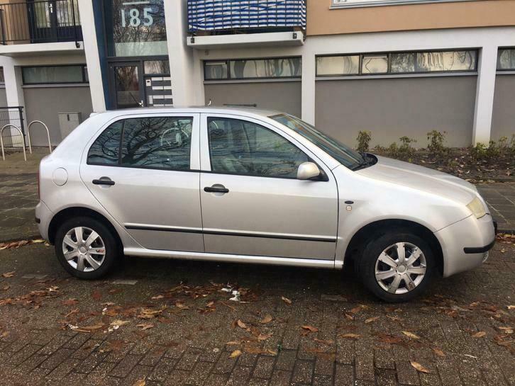 Skoda Fabia 1.4 Comfort mpi 50KW 2002 Grijs Airco Cruisecont