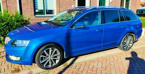 Skoda Octavia 1.2 TSI 81KW Combi DSG 2016 Blauw