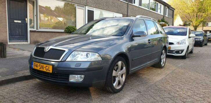 Skoda Octavia 2.0 TDI Combi 103KW PD 2006 Grijs