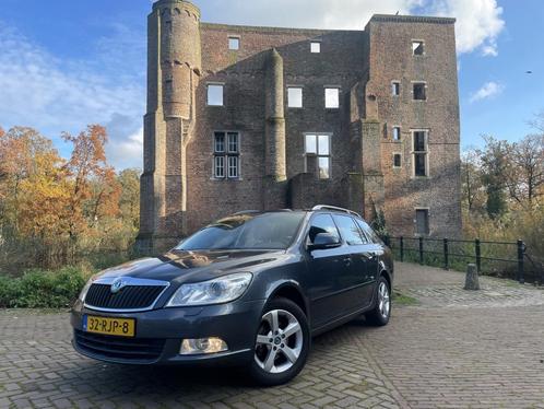 Skoda Octavia Combi 1.2 TSI Elegance Navi, Trekhaak, PDC