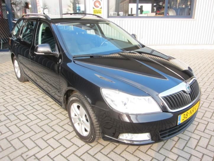 Skoda Octavia Combi 1.6 TDI Greenline Business Line ECCNAVI