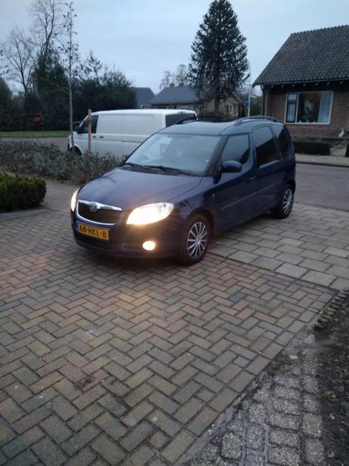 Skoda Roomster 1.9 TDI 77KW PD Scout 2009 Blauw