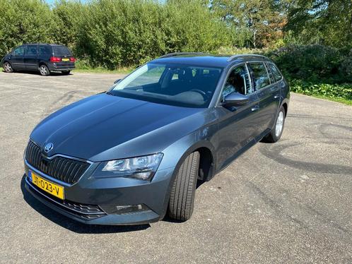 Skoda Superb 1.4 TSI 110KW Combi     My15 2016 Grijs