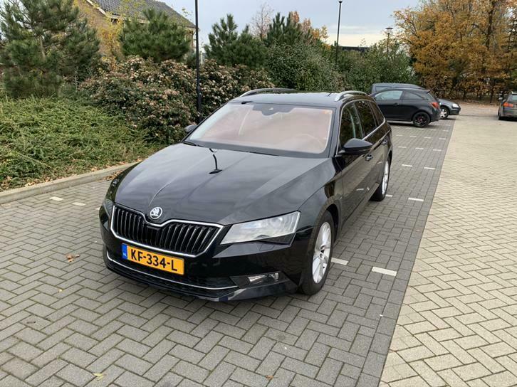 Skoda Superb 1.6TDI 88KW Combi Dsg-7 2016 Zwart