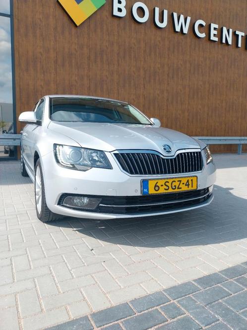 Skoda Superb Uniek nl auto 1.4 TSI 92KW 2015 Grijs