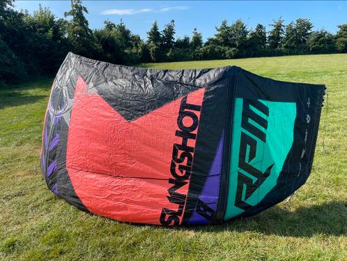 Slingshot kite 8M inclusief bar