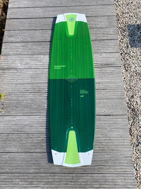 Slingshot misfit 147 kiteboard