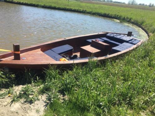 Sloep 7 meter met 16pk inboard Volvo vetus diesel teakhout