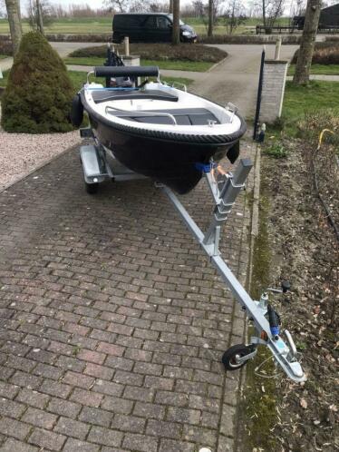 Sloep Amigo 390 met Yamaha 6pk incl. trailer.