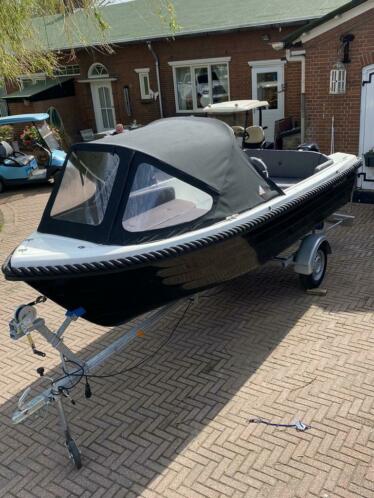 Sloep aquanaut 475XLtrailer9.8 tohatsu 4t set 1jaar oud