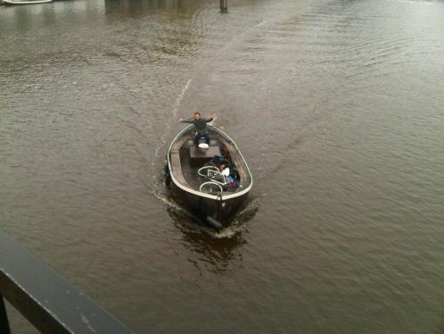 Sloep  Boot van Staal zonder motor