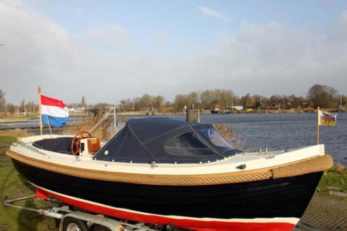 Sloep INTERBOAT 21 met Vetus motor. Zeer ruim en vaarklaar.