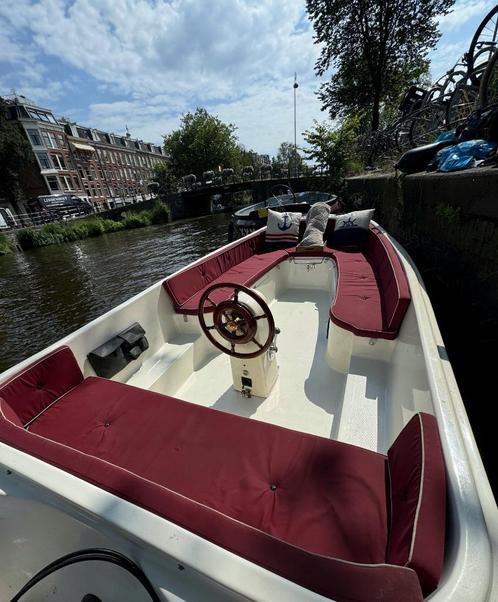 SLOEP Loungeset 4x SPEAKERS 9.9PK 12v CHARGER in Amsterdam