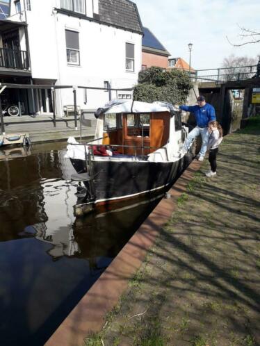 Sloep met kajuit en toilet 8 meter