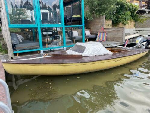 Sloep Motorboot 6 meter BM met 5PK 4takt Honda