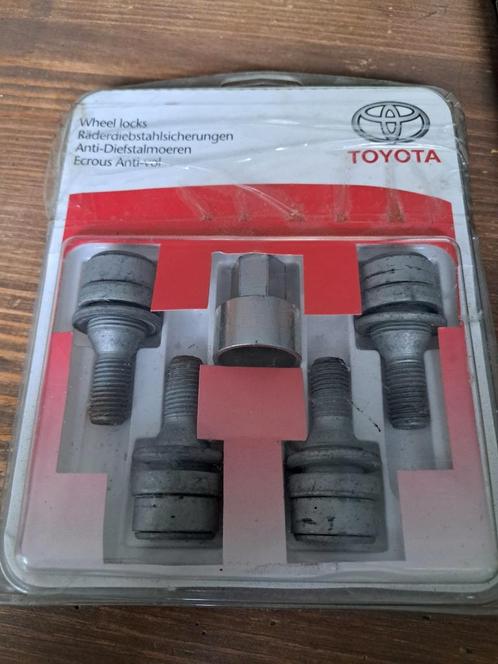 Slotbouten Toyoya Aygo PZ413-99686-00