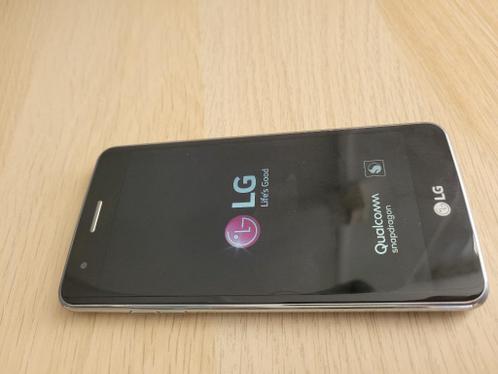 Smartphone LG K8 (2017) M200E