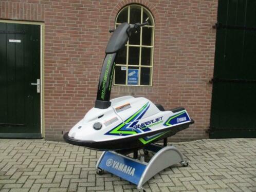 Snelle nieuwe Yamaha Superjet