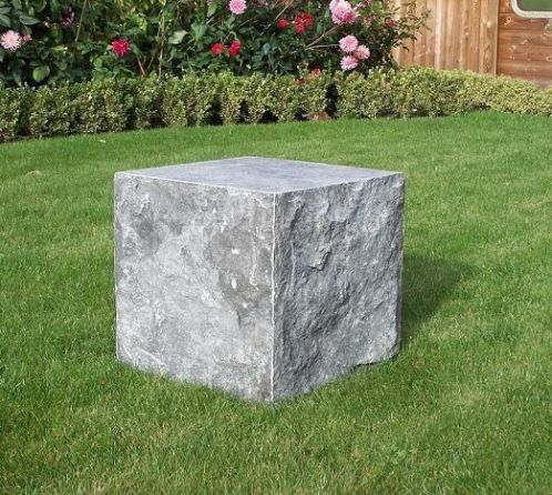sokkel zuil van NATUURSTEEN 40 x 40 x 40 cm