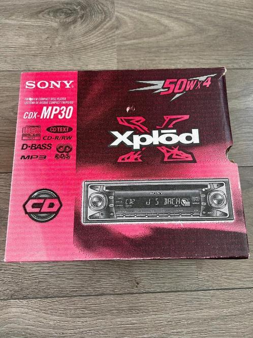 SONY  CDX-MP30 Autoradio  CD speler  MP3  Vermogen 4x50 w