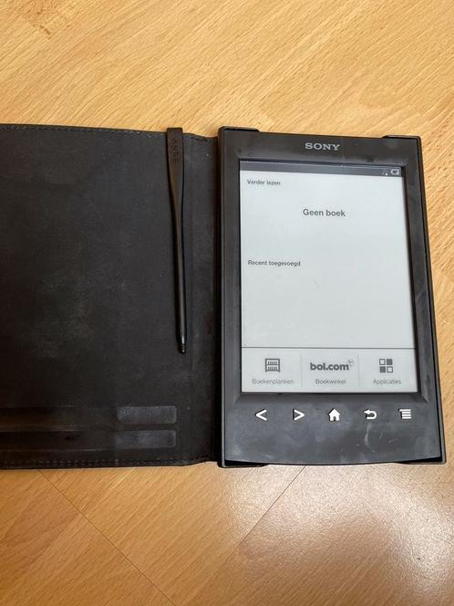 Sony e reader. In goede staat. Zwart met hoesje