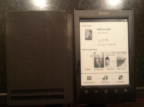 Sony e reader met hoesje