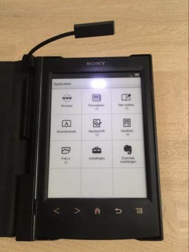 Sony e-reader PRS-T2 incl. cover met lampje