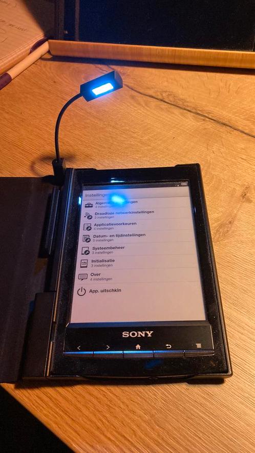 Sony ereader met cover en lampje