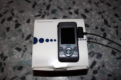 Sony Ericson W580i