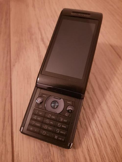 Sony Ericsson Aino U10i zwart uitschuif telefoon 8,1 MP