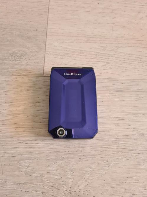 Sony Ericsson F100i Jalou Blue rare phone
