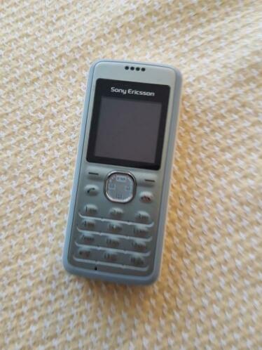 Sony Ericsson j128