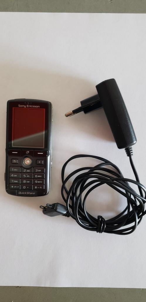 Sony Ericsson mobiele telefoon met camera en memory stick