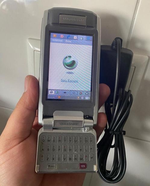 Sony Ericsson P990i met hoesje twee accus