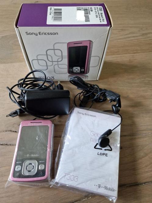 Sony Ericsson T303 Pink T-Mobile edition (RetroVintage)