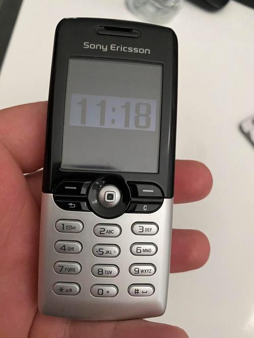 Sony Ericsson T610 simlock vrij met oplader