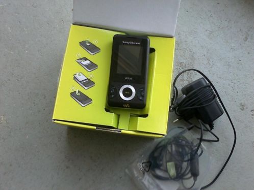 Sony ericsson w 205