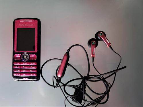 Sony Ericsson W200i  Walkman-phone