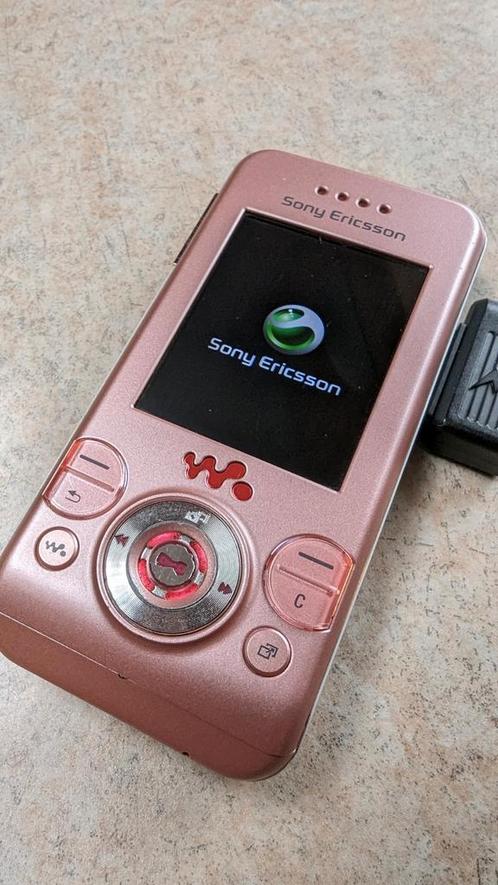 Sony Ericsson w580i roze mobiele telefoon. (Walkman).