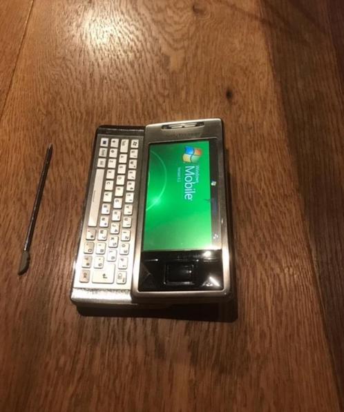 Sony Ericsson x1 Steel Silver smartphone