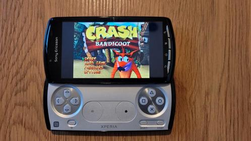 Sony ericsson Xperia play playstation PSP PS1 phone  16gb