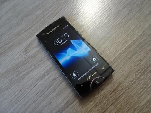 Sony Ericsson Xperia Ray Zwart